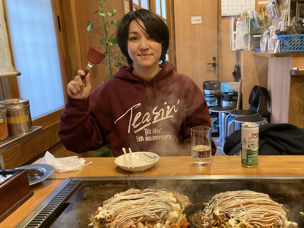 お好み焼き屋さんでの秋月 幸子